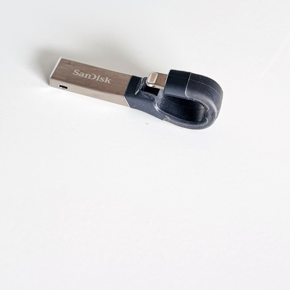SanDisk iXpand iPhone USB Flash Drive 3.0 - 32GB #SDIX30